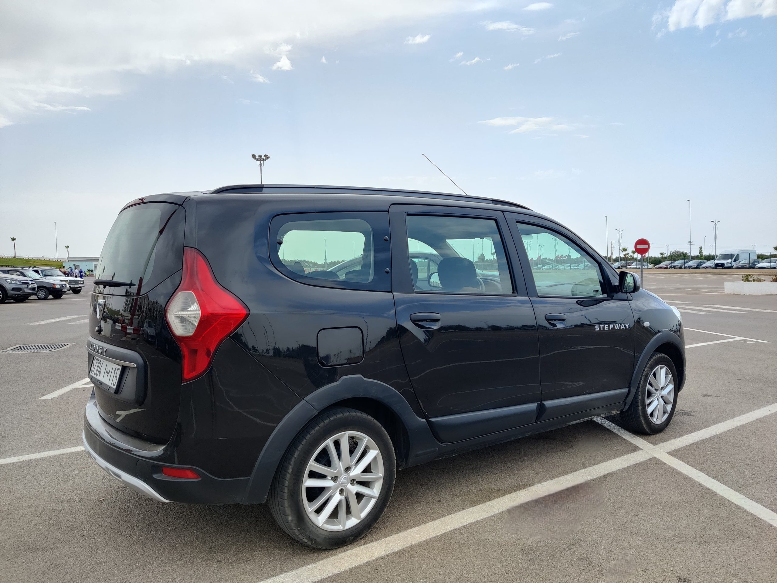 dacia lodgy 7 places aeroport fes